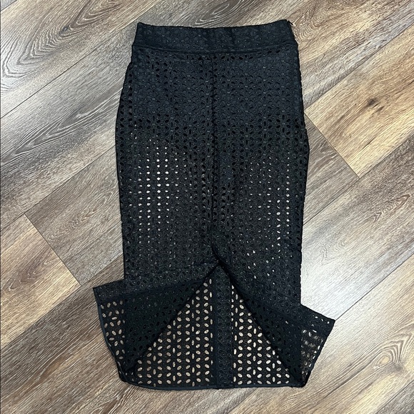 AGENT PROVOCATEUR “DEBORAH” Beautiful Skirt in Black W/ Front & Back Slit 🖤 - Picture 5 of 10